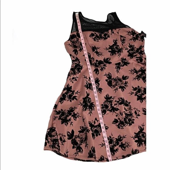 Trixxi Floral‎ Velvet Mesh Velvet Dress Pink 2X Plus - Picture 10 of 13